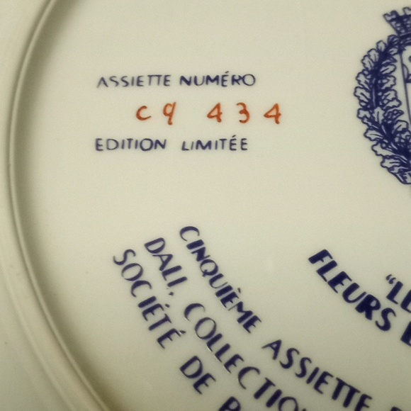Le Marche Aux Fleurs Et La Conciergerie Collector Plate - Picture 7 of 12
